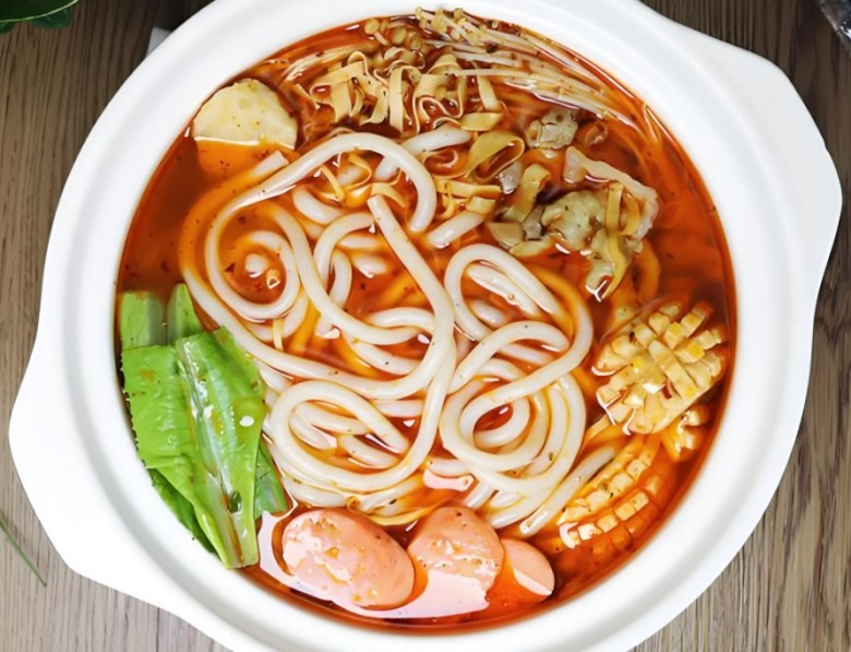 云南大理过桥米线