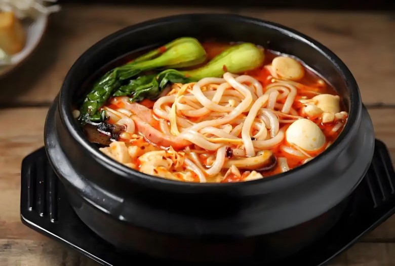 上汤云南过桥米线加盟