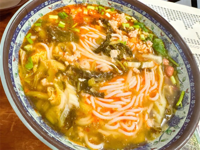 宏运来过桥米线