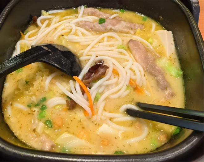 百里香过桥米线加盟