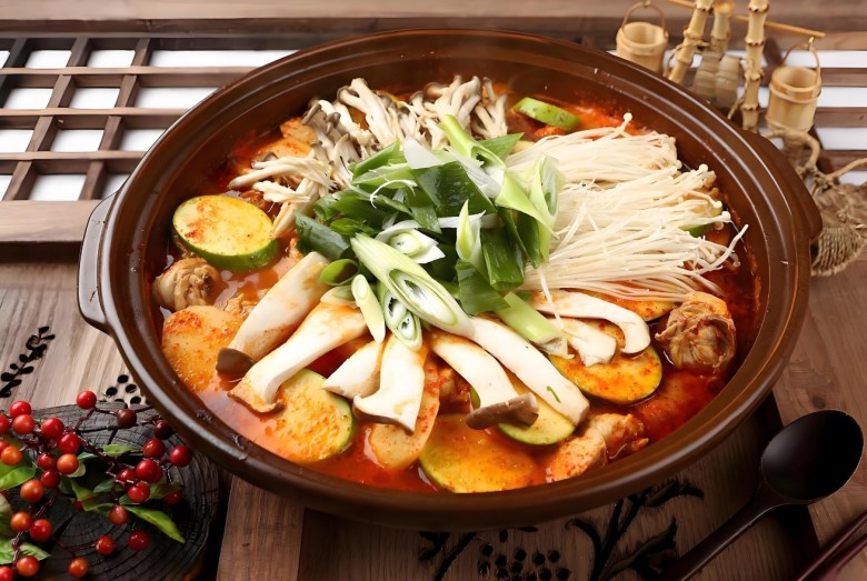 贝谣麻辣烫加盟