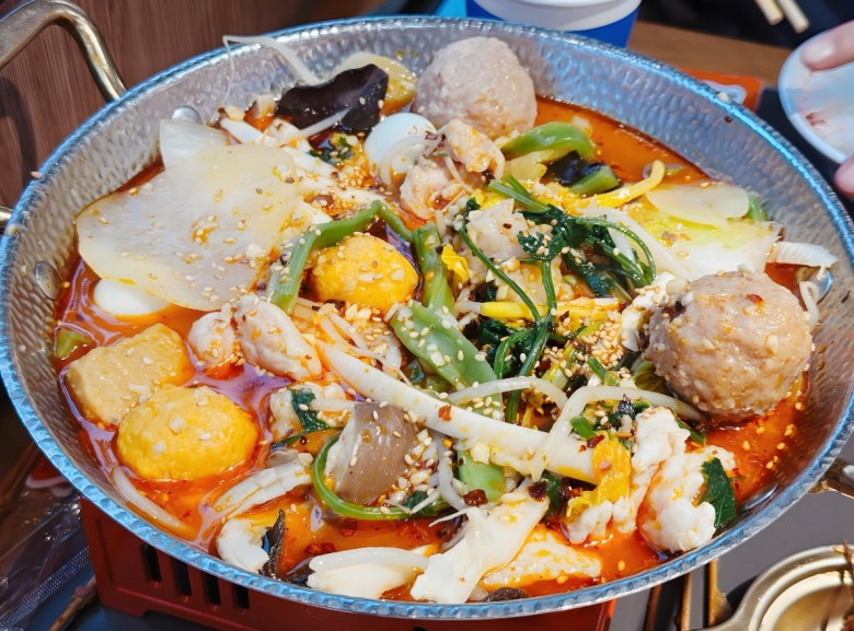 辣五爺冒菜加盟