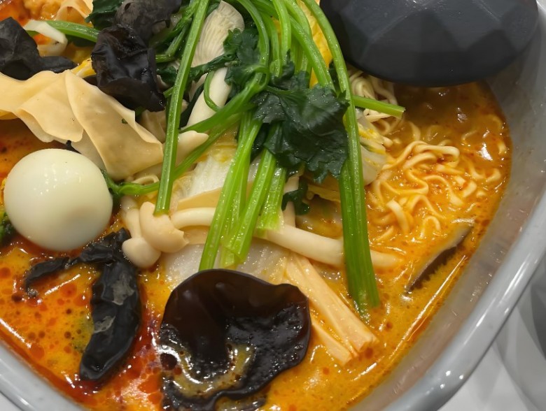 杨小弟麻辣烫加盟