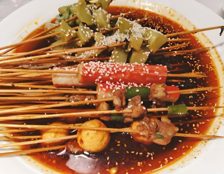 初岸精致串串香火锅加盟