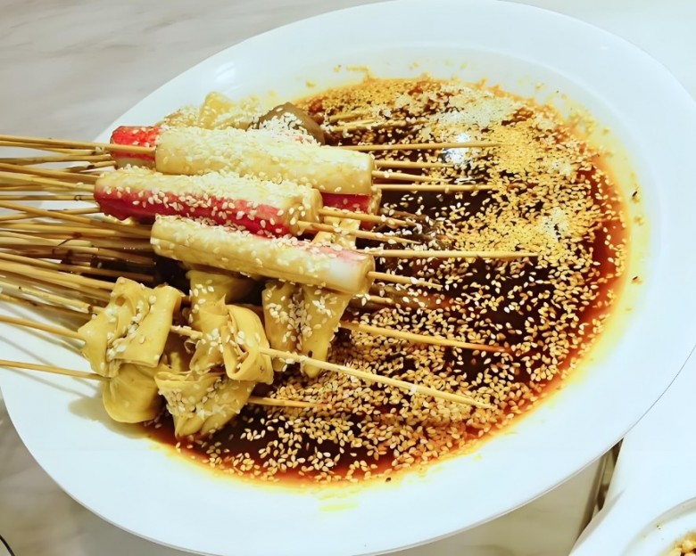 初岸精致串串香火锅加盟