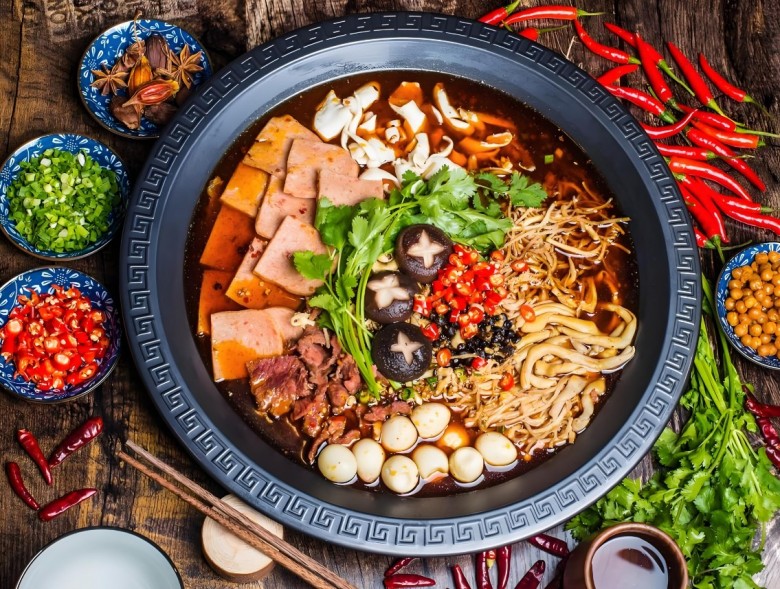 辣一坎卤味火锅冒菜加盟