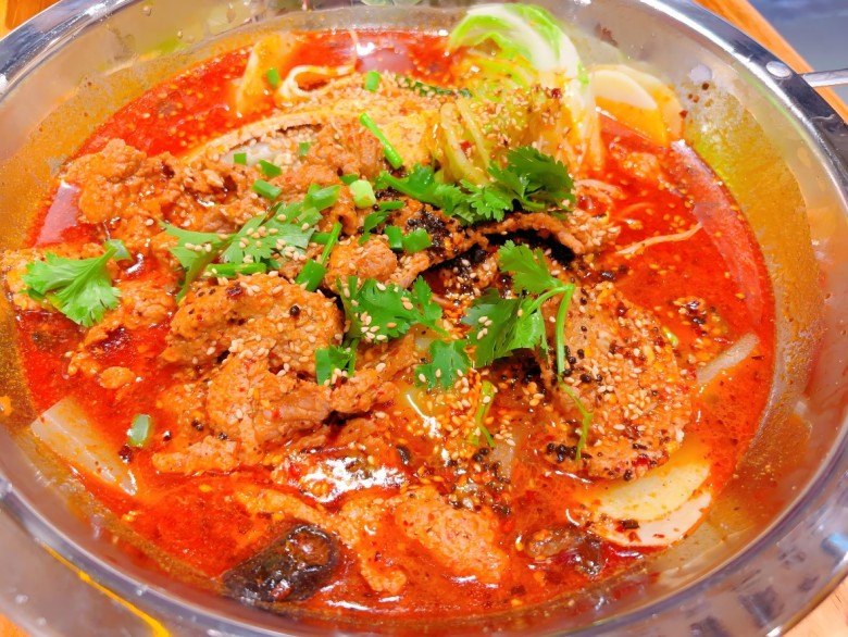 渝昭昭火锅冒菜