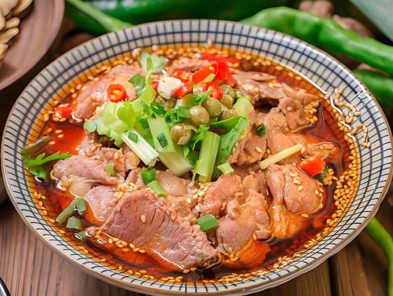 辣一坎卤味火锅冒菜加盟