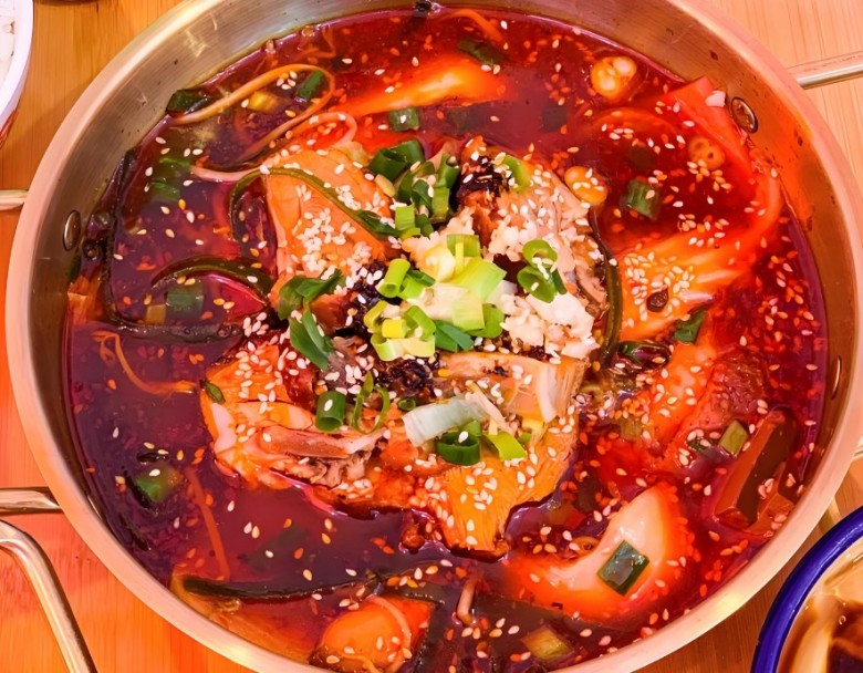 冒胖子市井火锅冒菜加盟