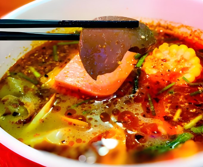 懷秋鹵味麻辣燙加盟