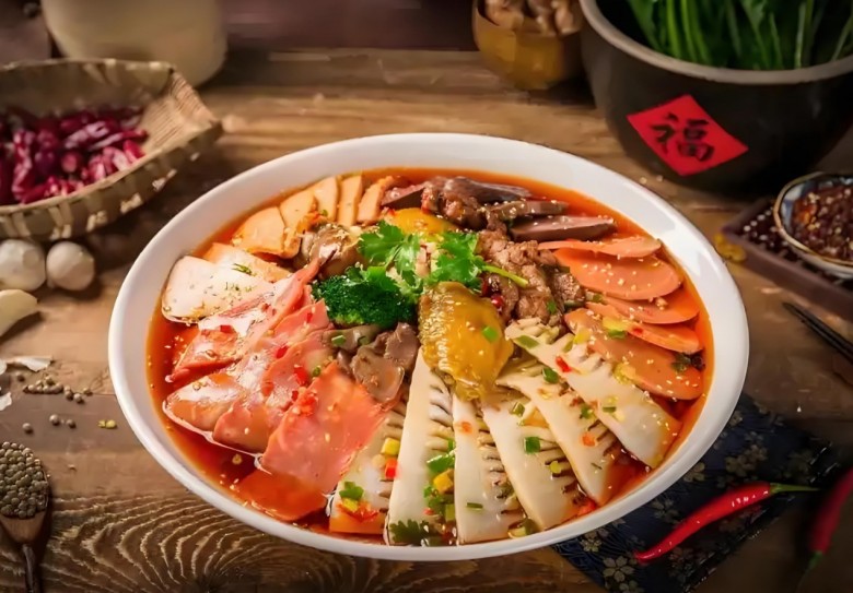 渝昭昭火锅冒菜加盟