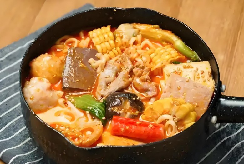 鑫龙福麻辣烫加盟