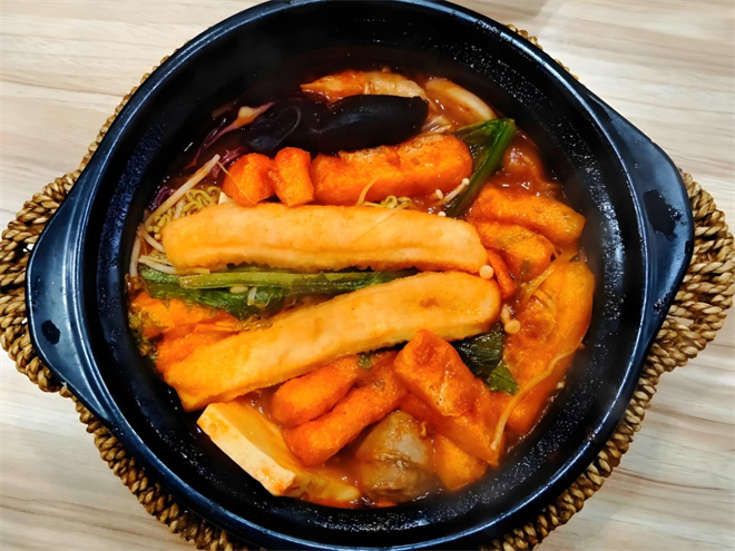 王小灶砂锅麻辣烫