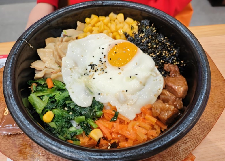 喜味烤肉拌饭加盟