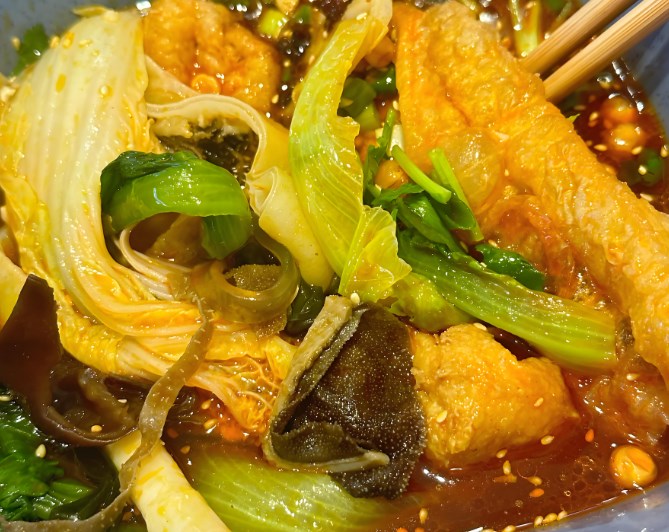 曼果麻辣燙