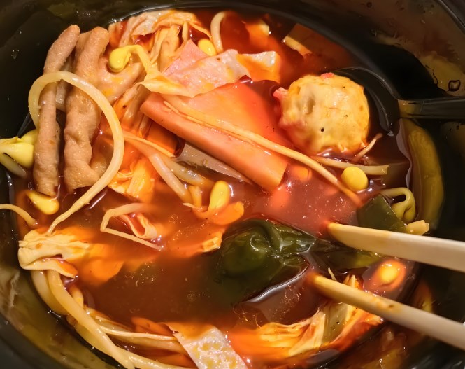 牛小燙牛油麻辣燙加盟