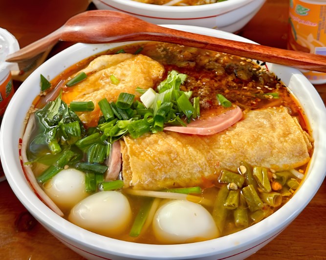 雷鼓巷过桥米线加盟