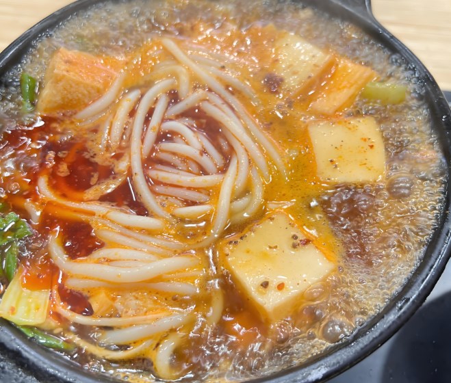 雷鼓巷过桥米线