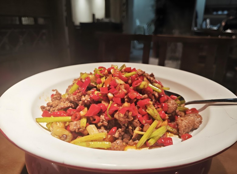 湘绯杭城拾佳湘菜加盟