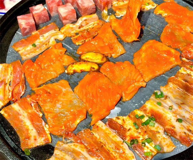 金吉顺地摊烤肉加盟