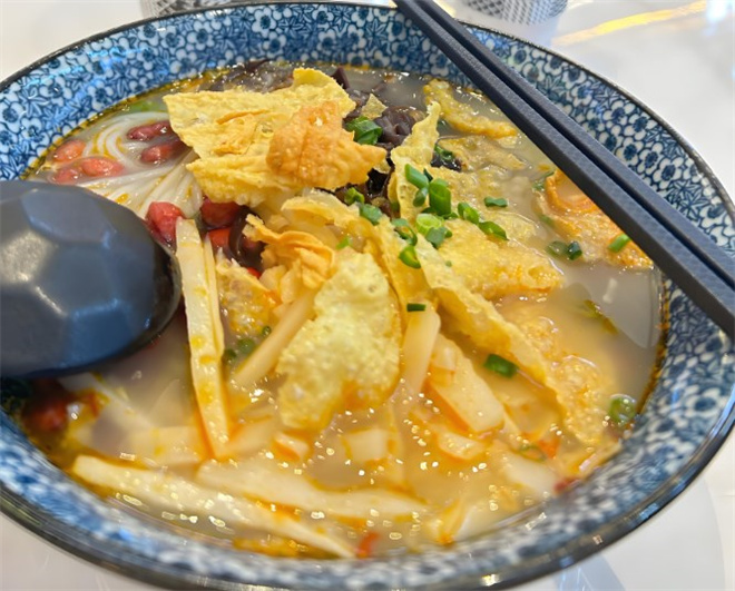 柳州螺蛳粉火锅