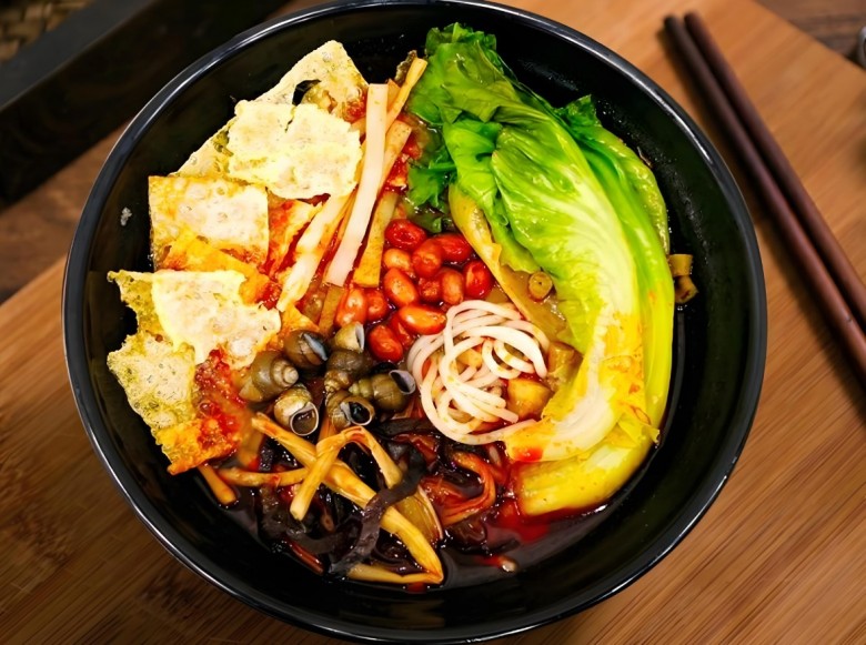 杨融青螺蛳粉加盟