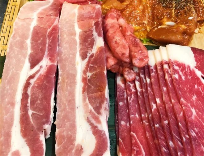 神火源石板烤肉加盟