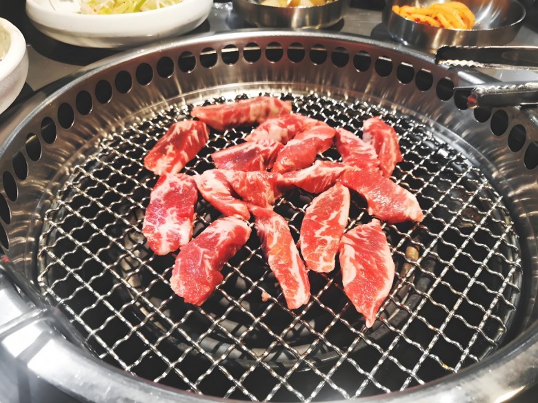 神火源石板烤肉