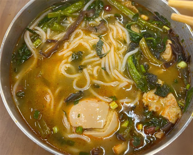 轩二姐螺蛳粉加盟