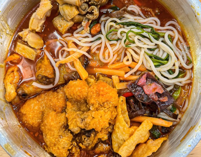 螺遇牛牛杂螺蛳粉