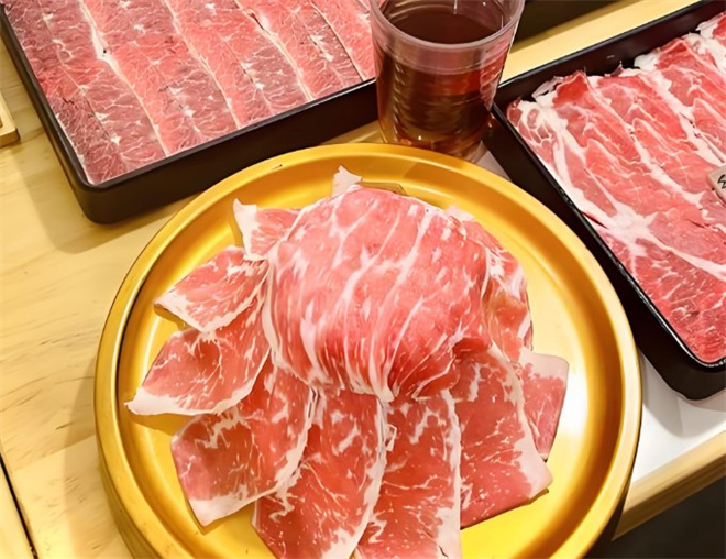 西火火川派自助旋转小火锅加盟