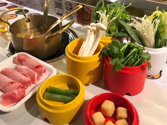 西火火川派自助旋转小火锅加盟