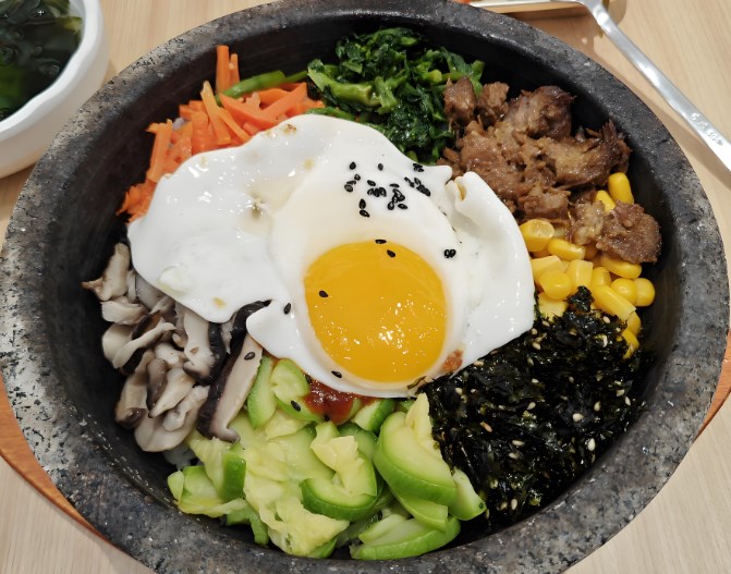 诚吉石韩石锅拌饭加盟