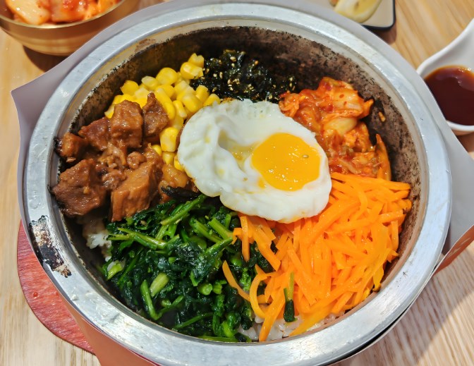 诚吉石韩石锅拌饭加盟