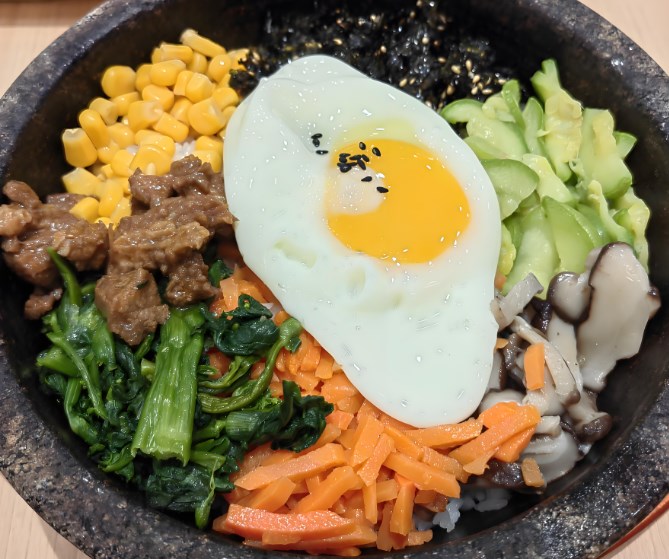 金年任石锅拌饭