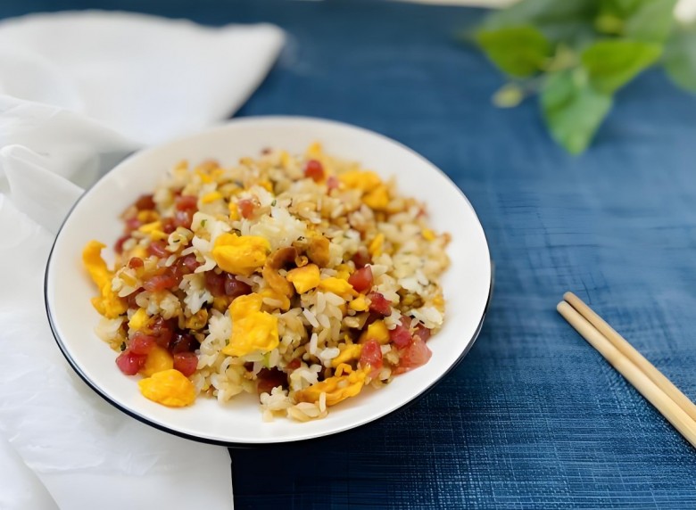 隔壁妈妈炒饭加盟