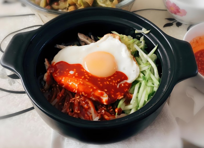 诚吉石韩石锅拌饭