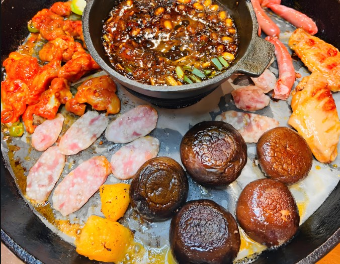 山蛮子贵州烙锅烤肉加盟