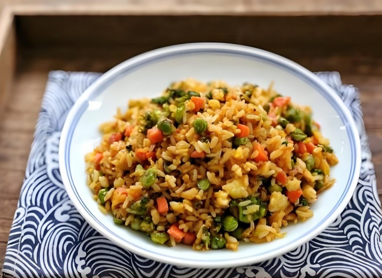 饭学士铁板炒饭加盟