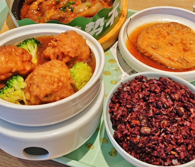 吃不二中式快餐