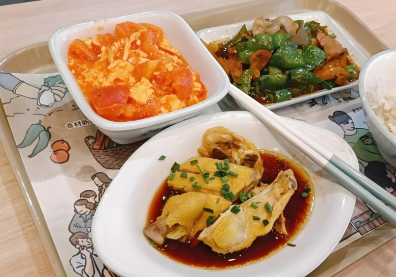 宜味客中式快餐加盟