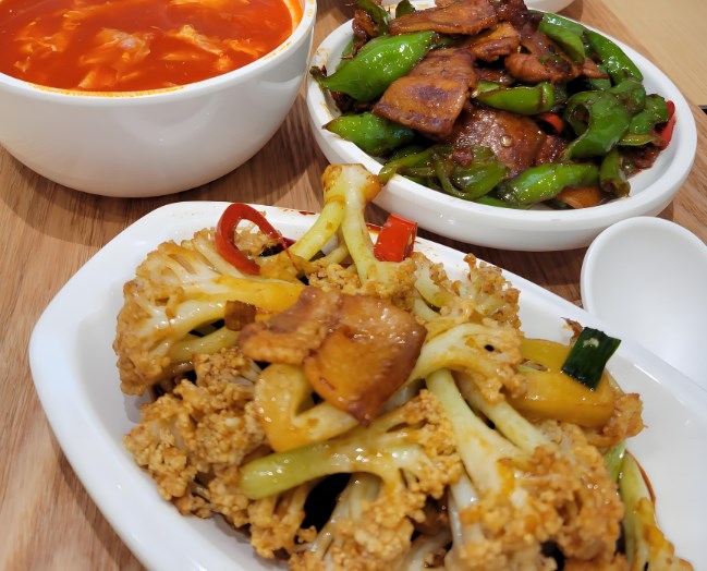 吃不二中式快餐