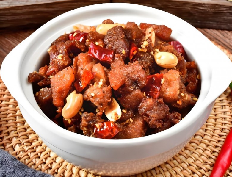 鱼小皖中式快餐加盟