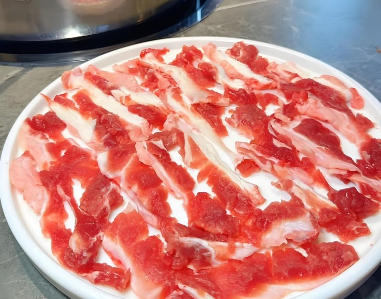 奔牛场番茄鲜牛肉火锅加盟