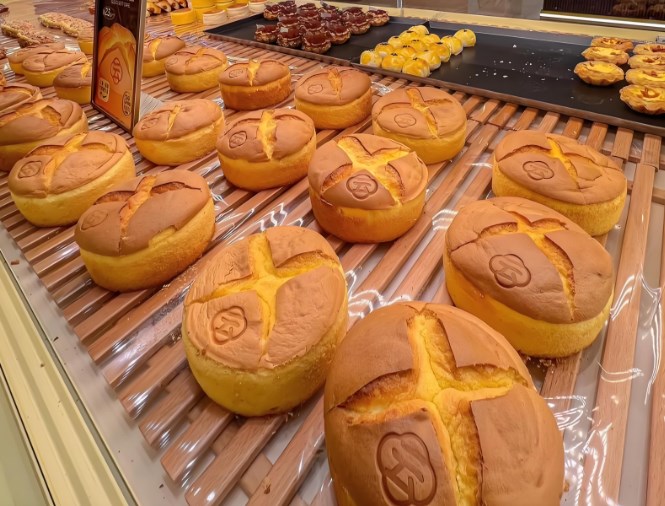 左边的云蛋糕加盟