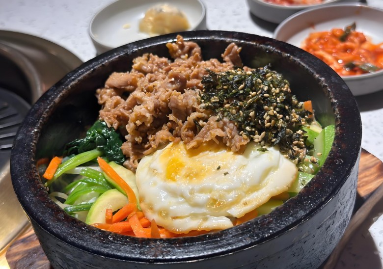 尚合屋石锅拌饭