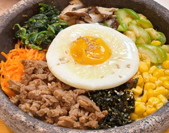 釜槿缘石锅拌饭