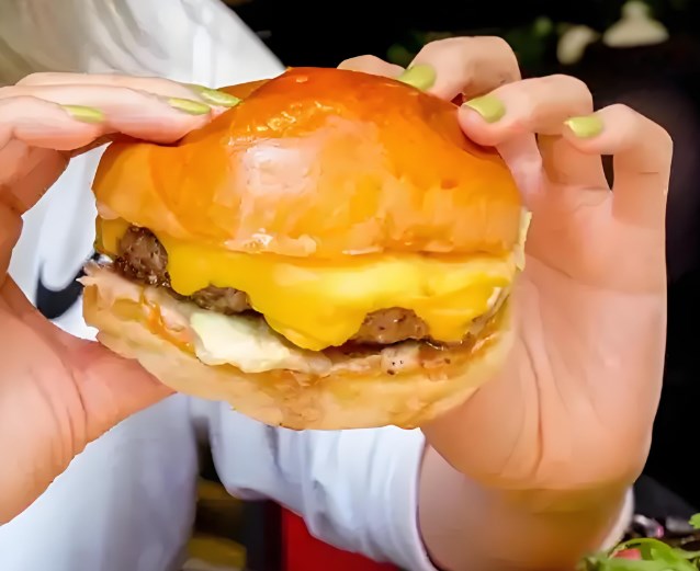 拳堡非常汉堡加盟