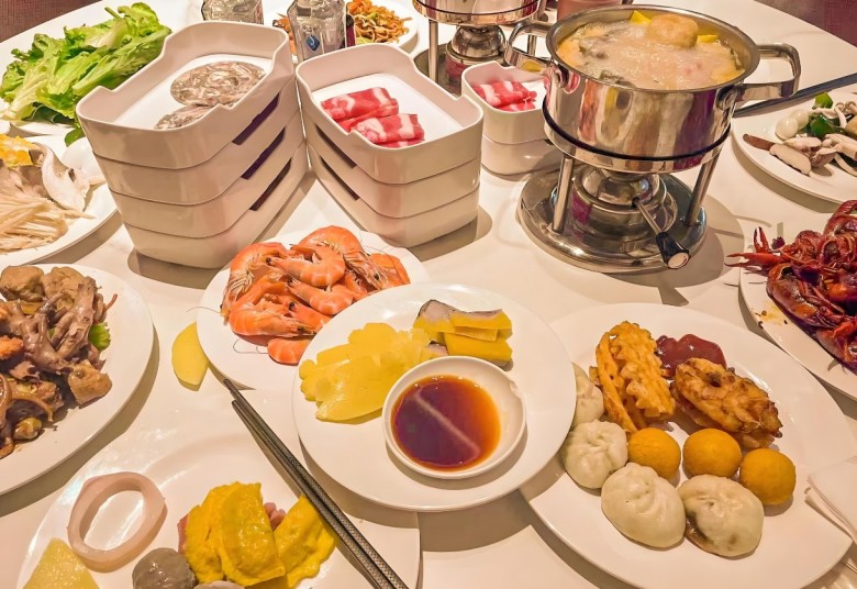 海茵汇汤泉自助餐加盟