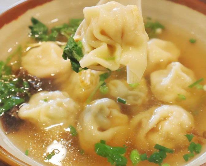 老阿妈妮馄饨店